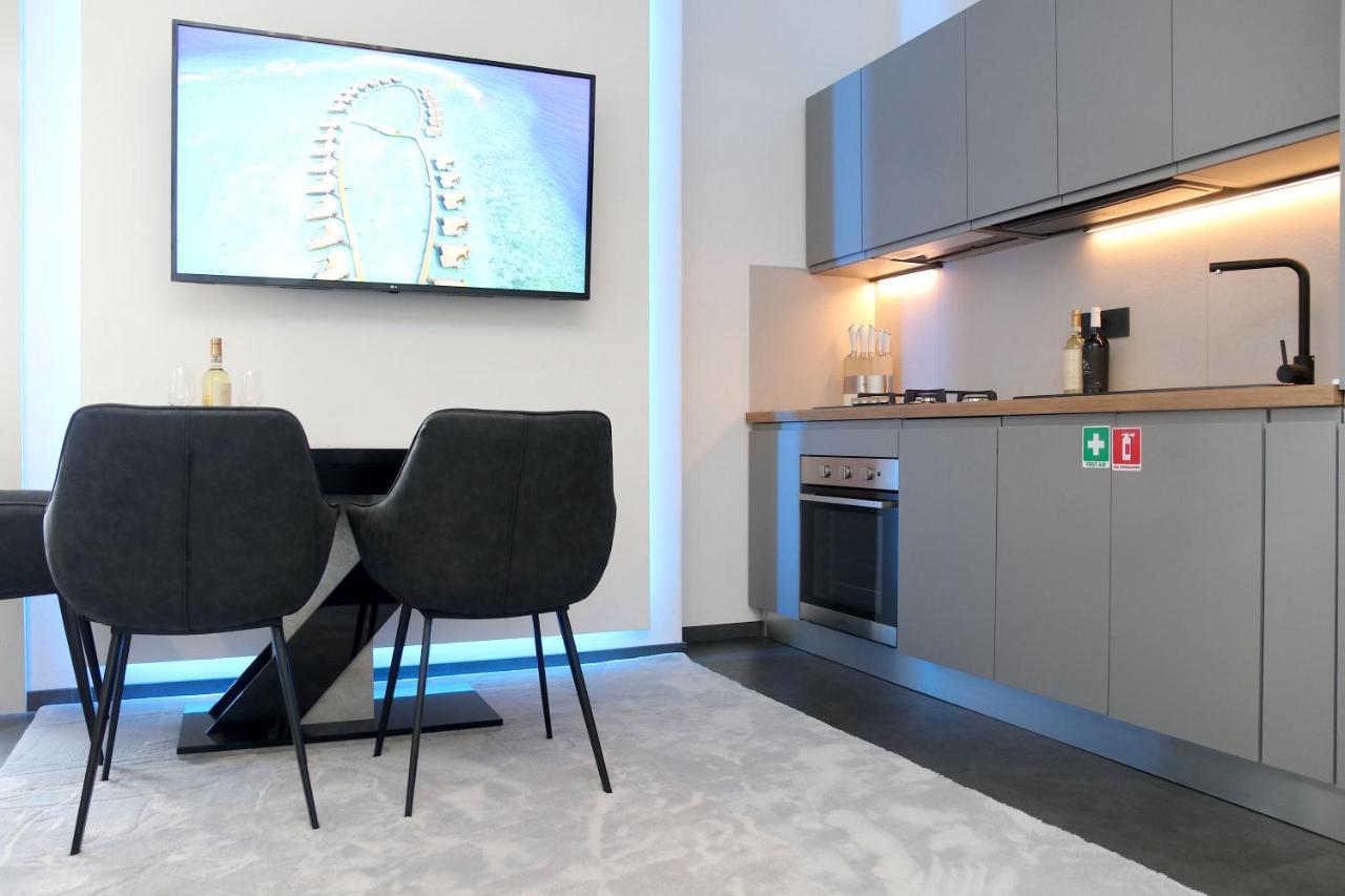 Luxury Pure! Bazzoni 2-Room Suite, Fully Equipped オルビア エクステリア 写真